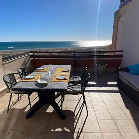 Port Leucate: T3 Duplex Climatisé, 6 Pers, Face à La Mer, Parking - Fr-1-798-53