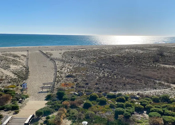 Port Leucate: T3 Duplex Climatise, 6 Pers, Face A La Mer, Parking - Fr-1-798-53 Апартаменты *