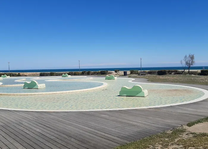 Апартаменты Port Leucate: T3 Duplex Climatise, 6 Pers, Face A La Mer, Parking - Fr-1-798-53 *